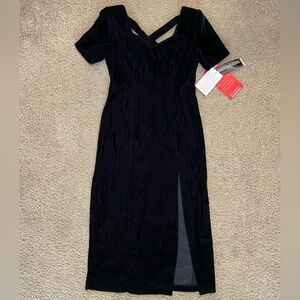 NWT Jessica Howard Petite Long Split Leg Black Velvet Gown